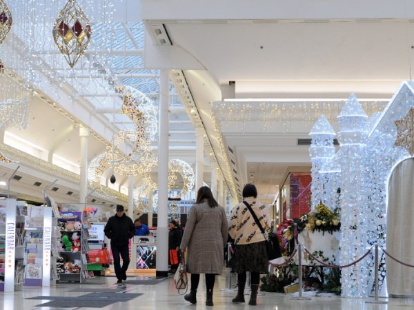 Late Night Shopping at the Bridges