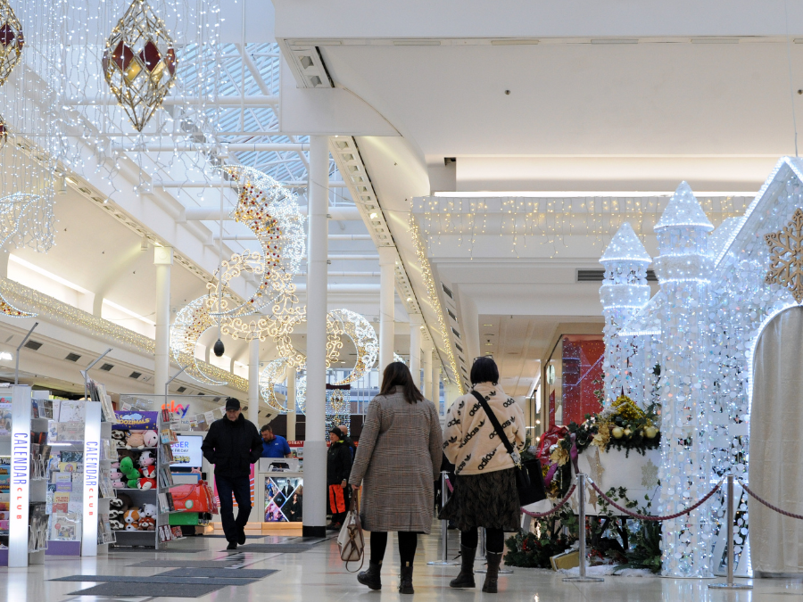 Late Night Shopping at the Bridges